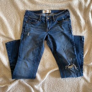 Hollister Distressed Jeans 7 Short